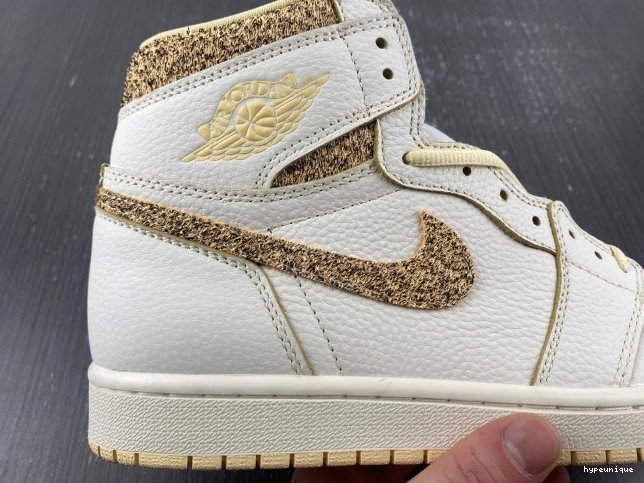 HYPE Jordan High OG Air 1 FD8631-100 Craft 0812